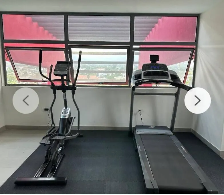 アパート High-Rise Parkhurst 1 キングストン